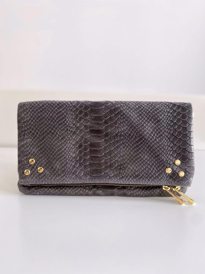 Pochette Ziggy rock gris chaîne dorée