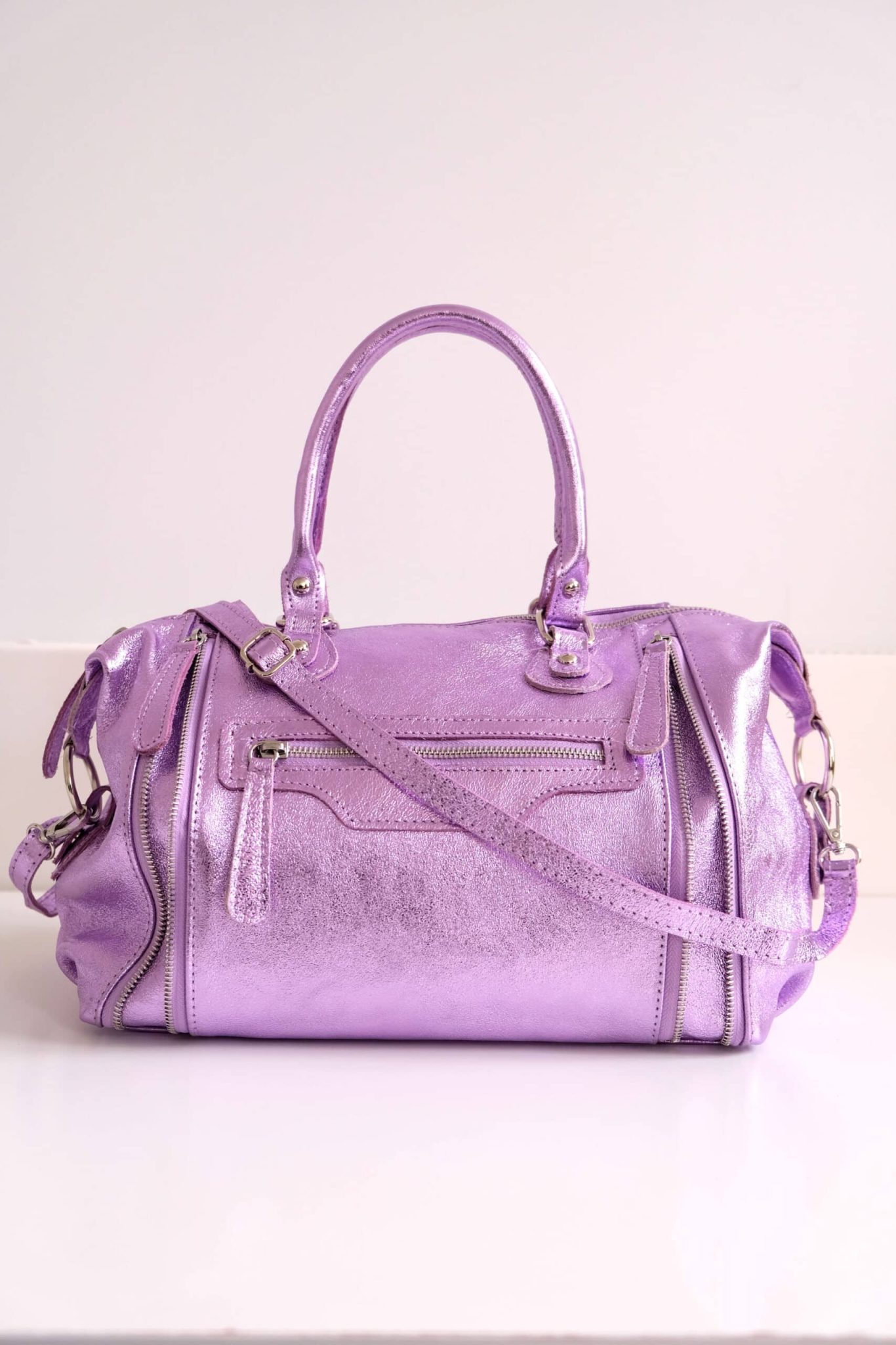 Sac Flash en cuir métallisé lila – Image 5