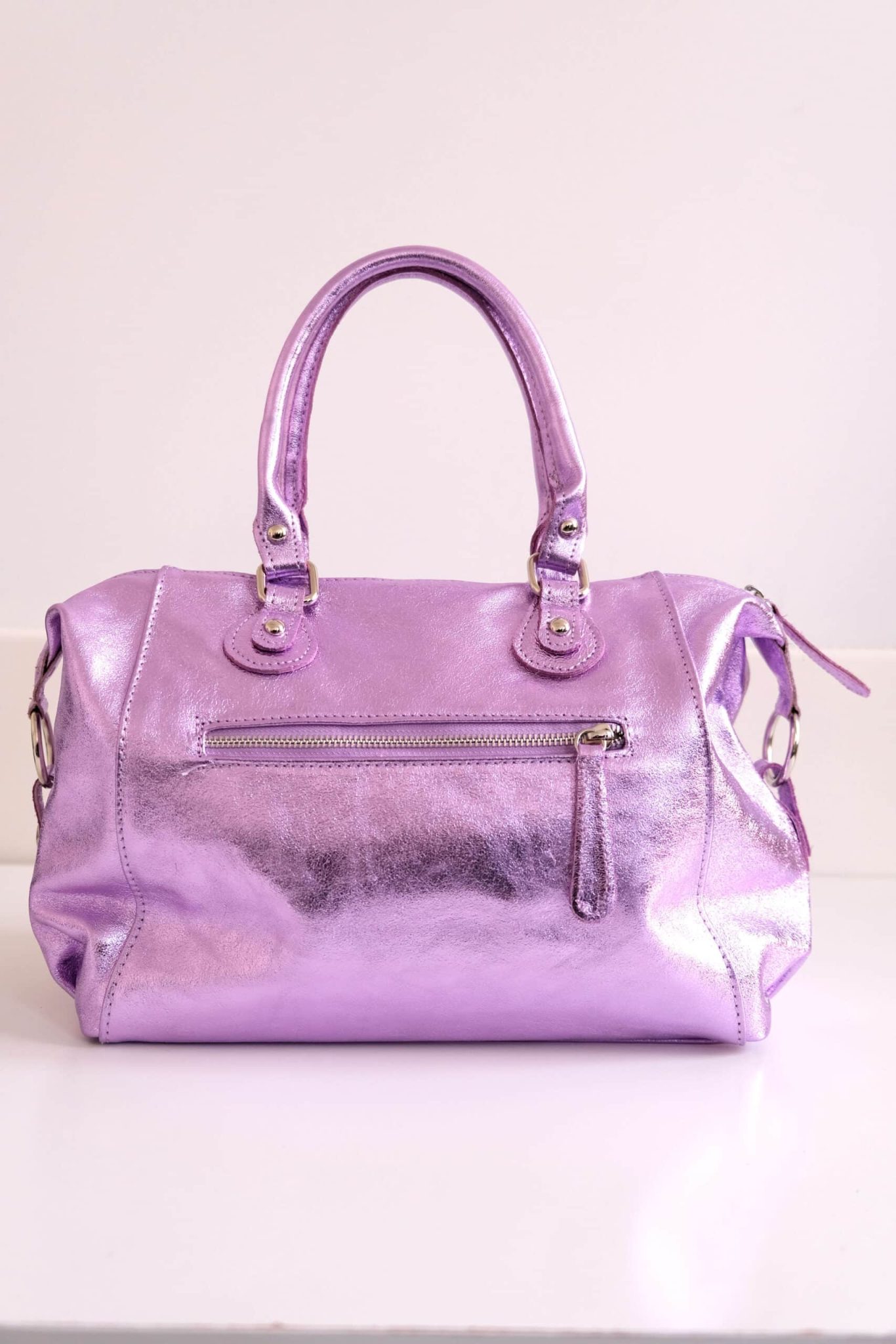 Sac Flash en cuir métallisé lila – Image 4